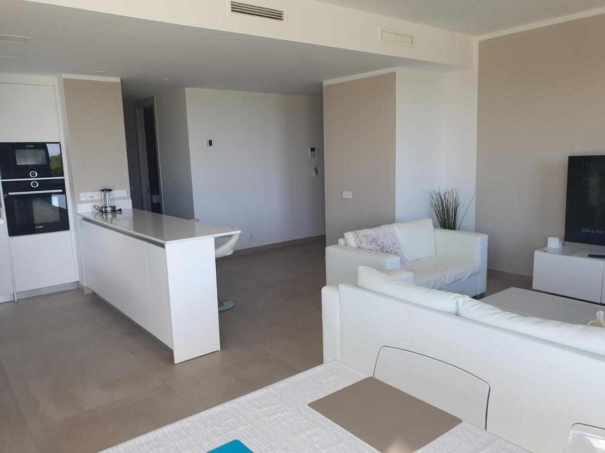 Luxury Beachfront With Pool, Sauna, Fitness And Gym In Province Malaga, Andalusia Apartamento *
